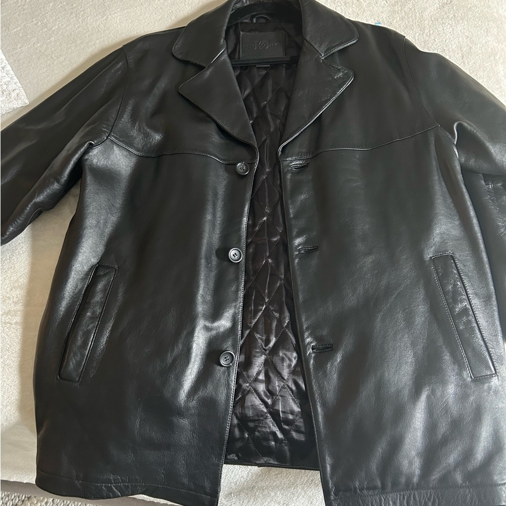 Leather jacket - Picture 4 of 7